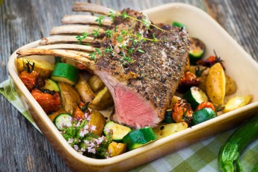 Grilled Rack of Lamb chops with potatoes an vegetables