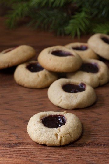 Raspberry Peanut Butter and Jelly Cookies