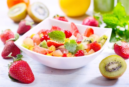 bowl of fruit salad